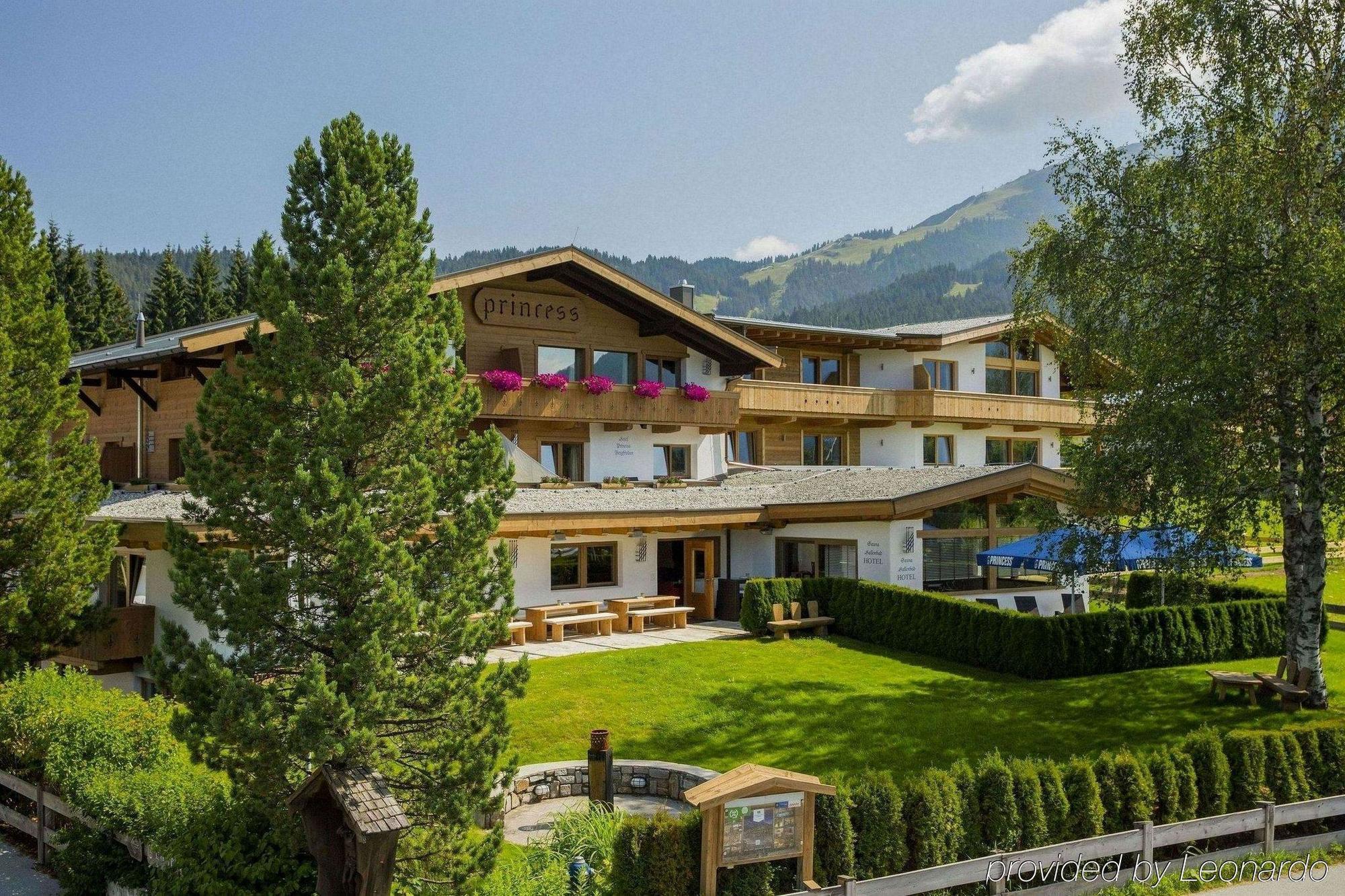 Princess Bergfrieden Aparthotel Seefeld in Tirol Exteriör bild